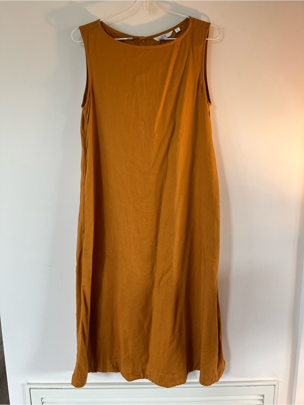 Uniqlo Sleeveless Linen Blend Dress
